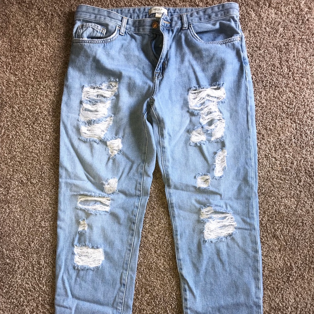 Forever 21 Size 29 Mid Rise Boyfriend Jeans